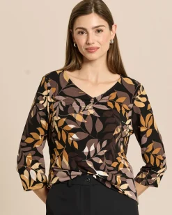 Shirt mit Blätterdruck und Raffung am V-Ausschnitt