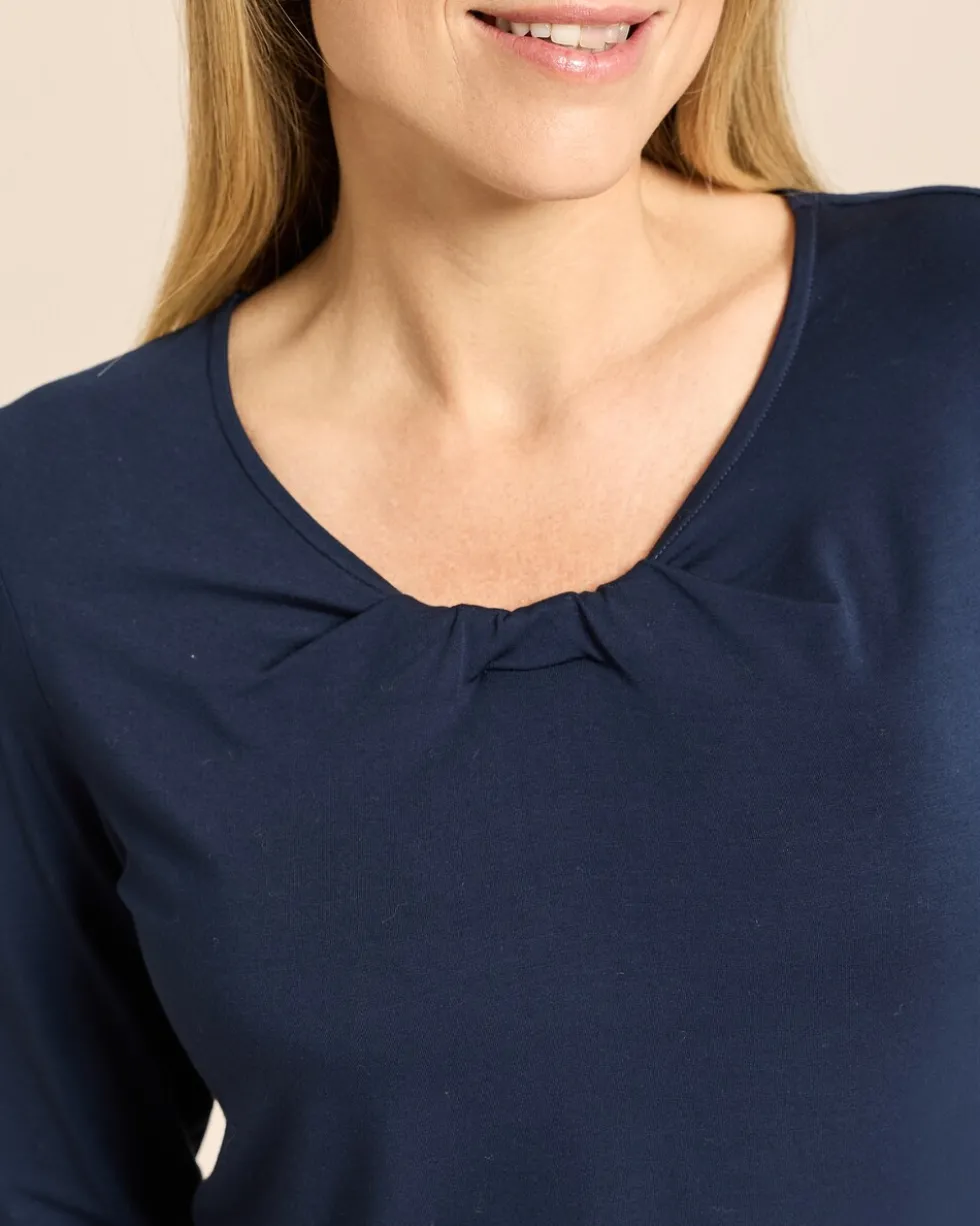 Shirt mit Dekoraffung am Ausschnitt
