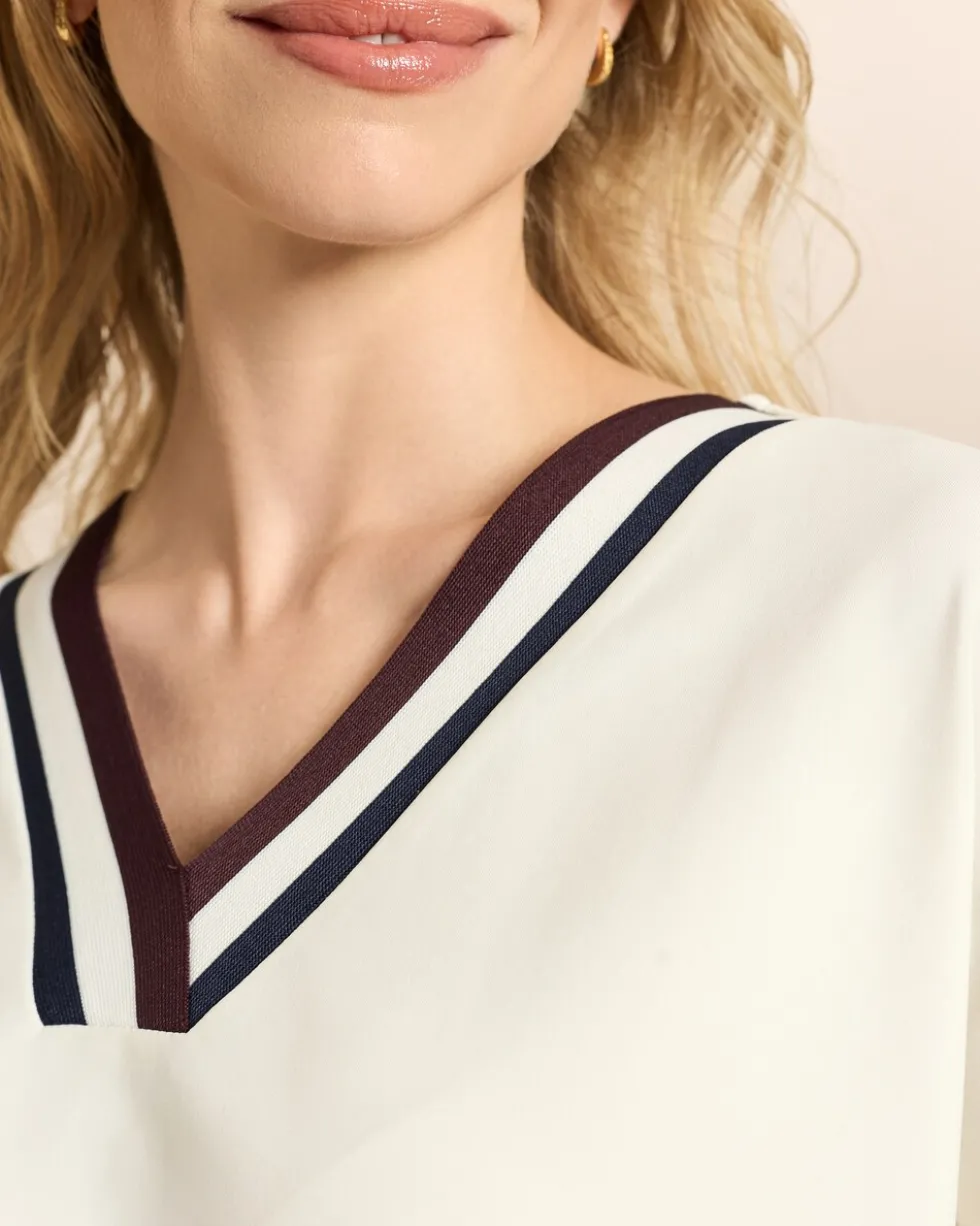 Shirt mit dekorativem Tape