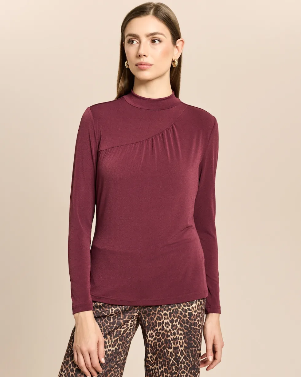 Shirt mit drapiertem Ausschnitt