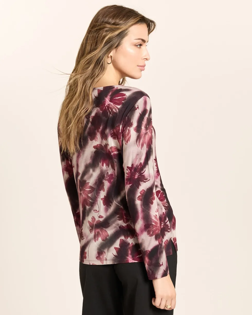 Shirt mit Holz-Perlen am Ausschnitt