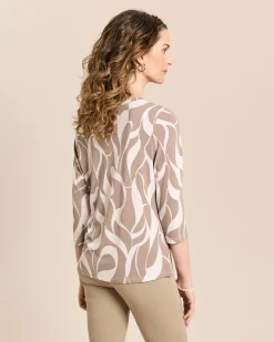 Shirt mit V-Ausschnitt und Alloverdruck