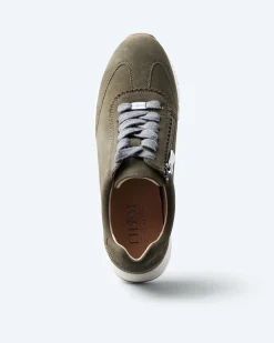 Sneaker
