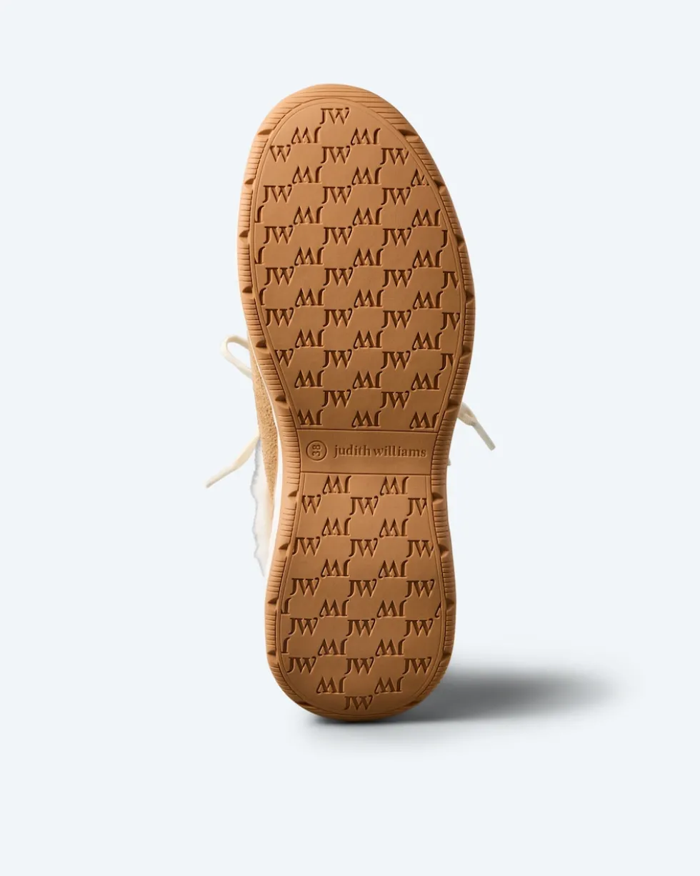Sneaker mit Felleinsatz