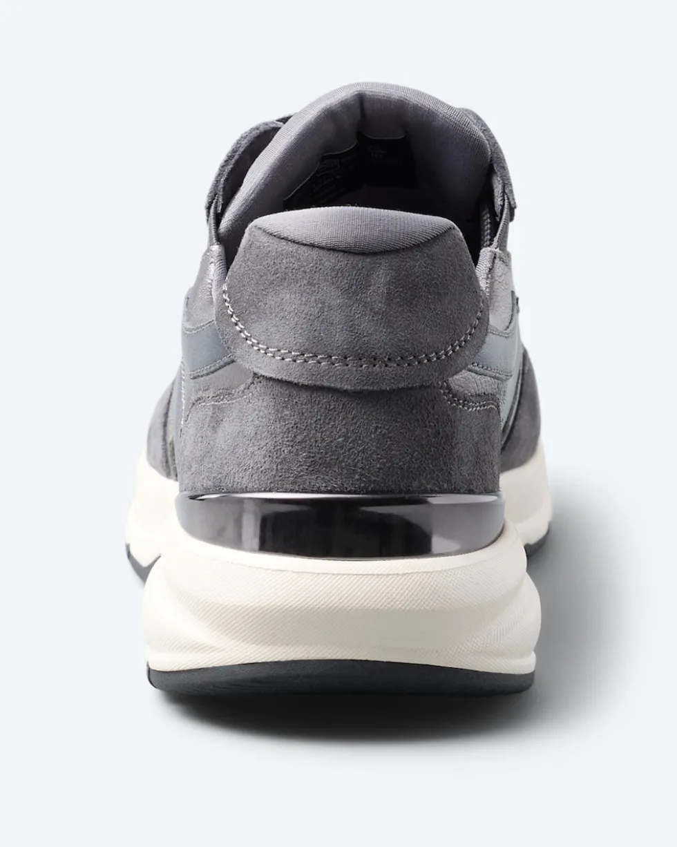 Sneaker mit Rollmotion Sohle
