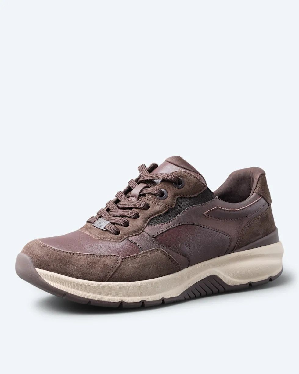 Sneaker mit Rollmotion Sohle