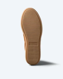 Sneaker mit Streifen
