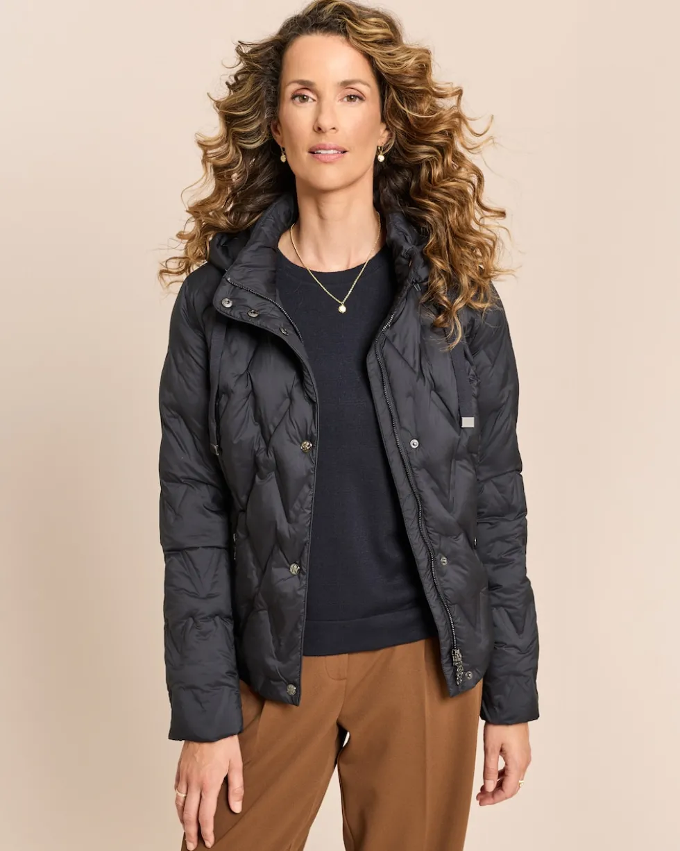 Steppjacke mit abnehmbarer Kapuze