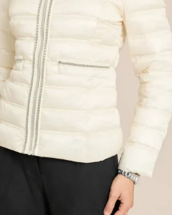 Steppjacke mit Dekoverzierung