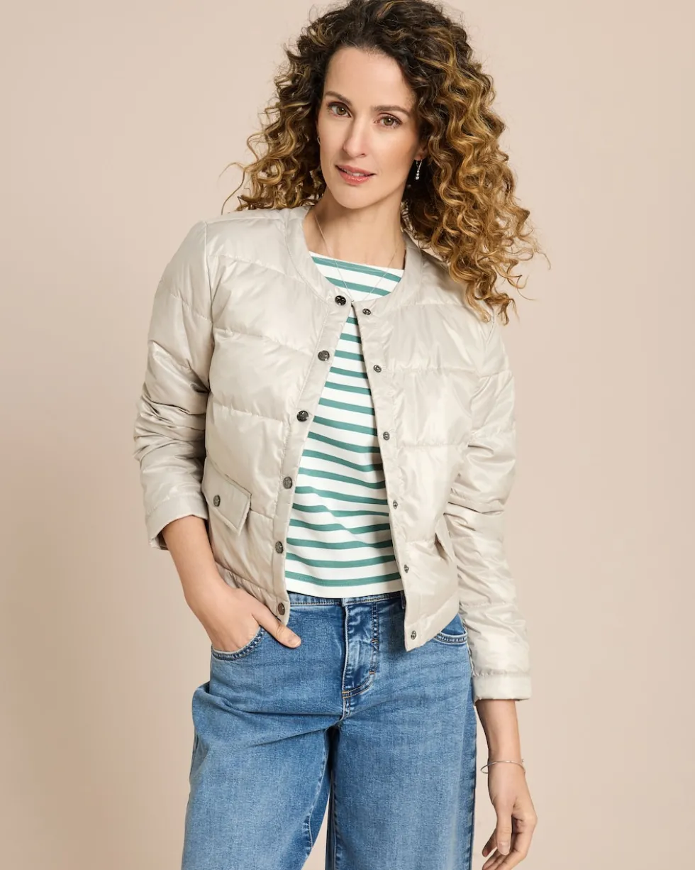 Steppjacke mit Druckknöpfen