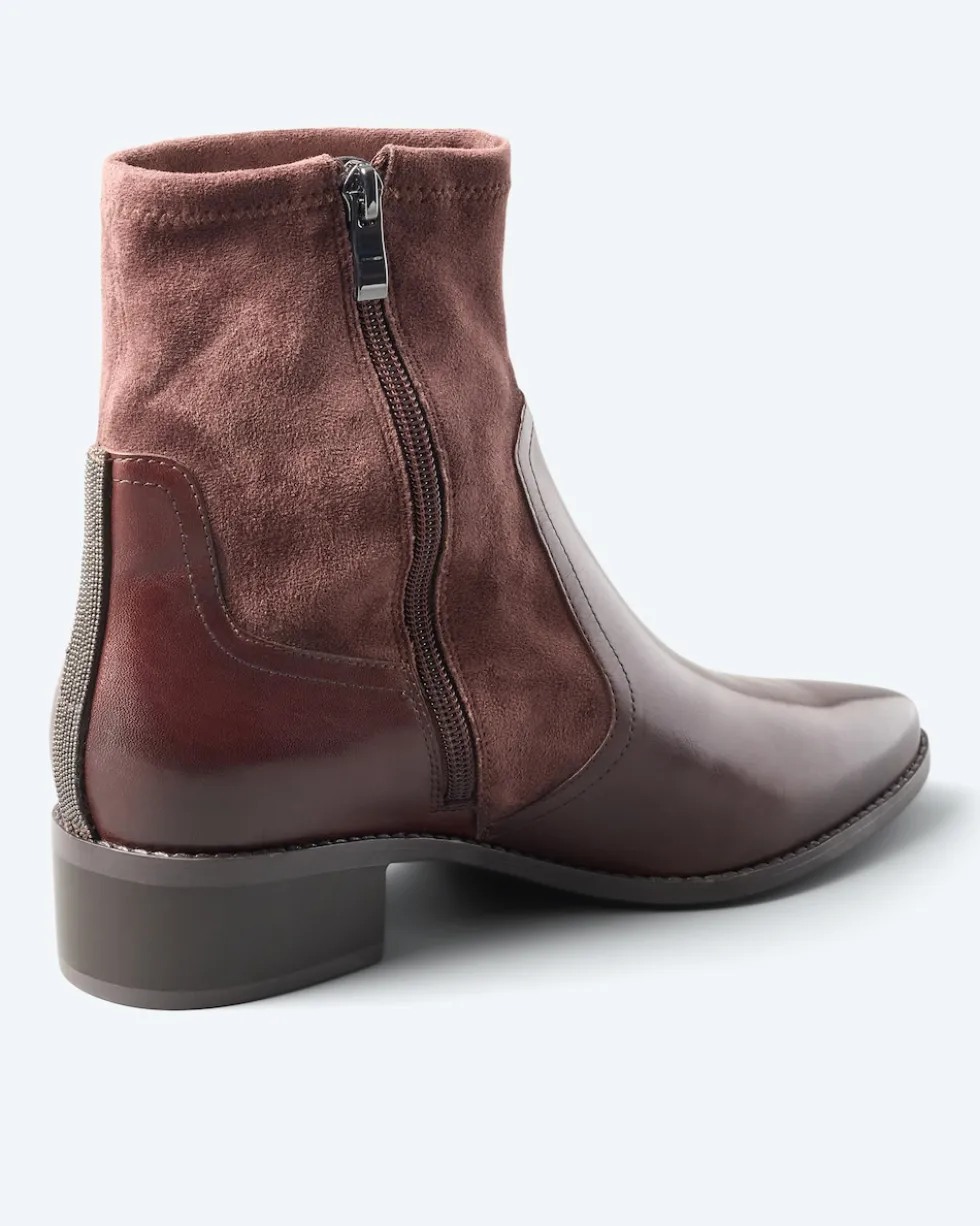 Stiefelette mit kleinem Absatz