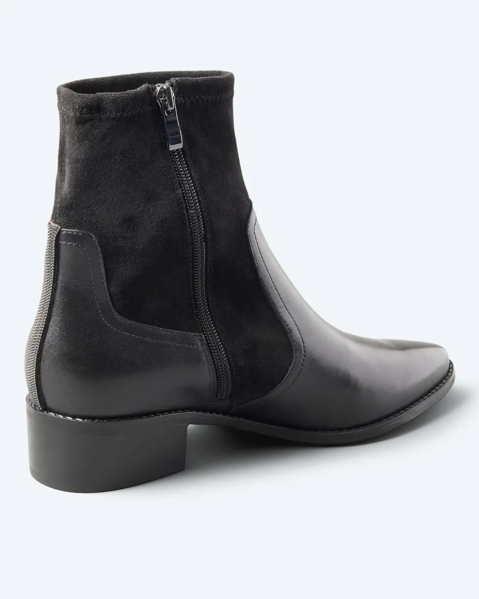 Stiefelette mit kleinem Absatz