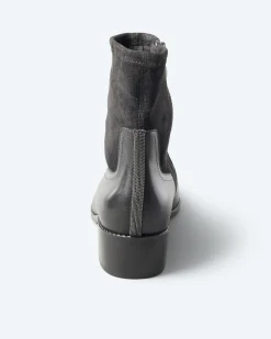 Stiefelette mit kleinem Absatz
