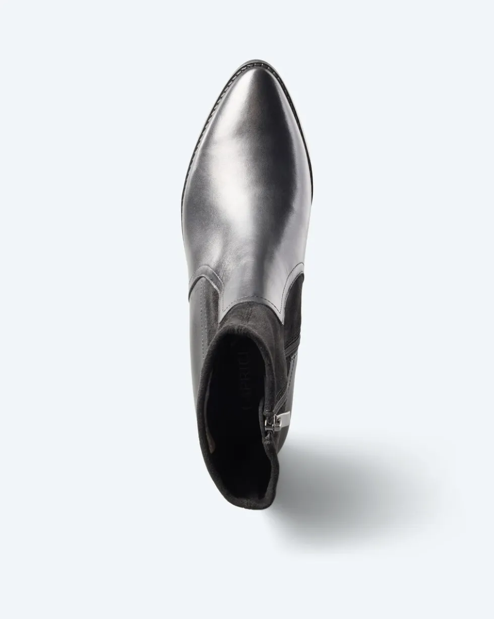 Stiefelette mit kleinem Absatz
