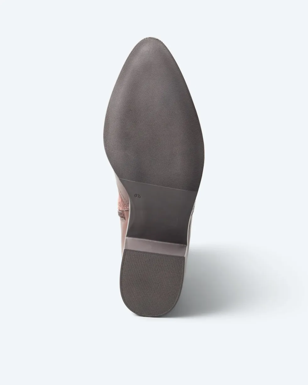 Stiefelette mit kleinem Absatz