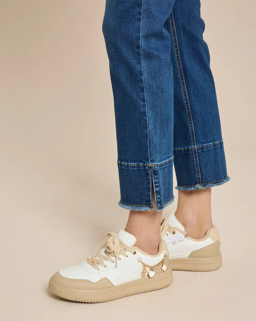 Straight Leg Cropped Jeans
