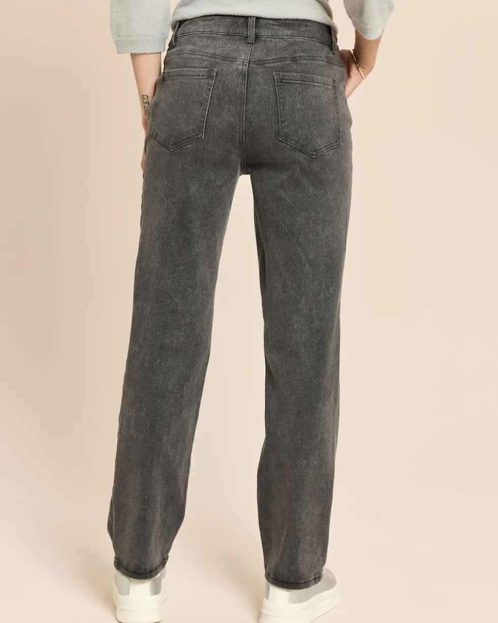 Straight Leg Jeans mit LOVE Detail