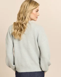 Strickjacke mit Zierknöpfen