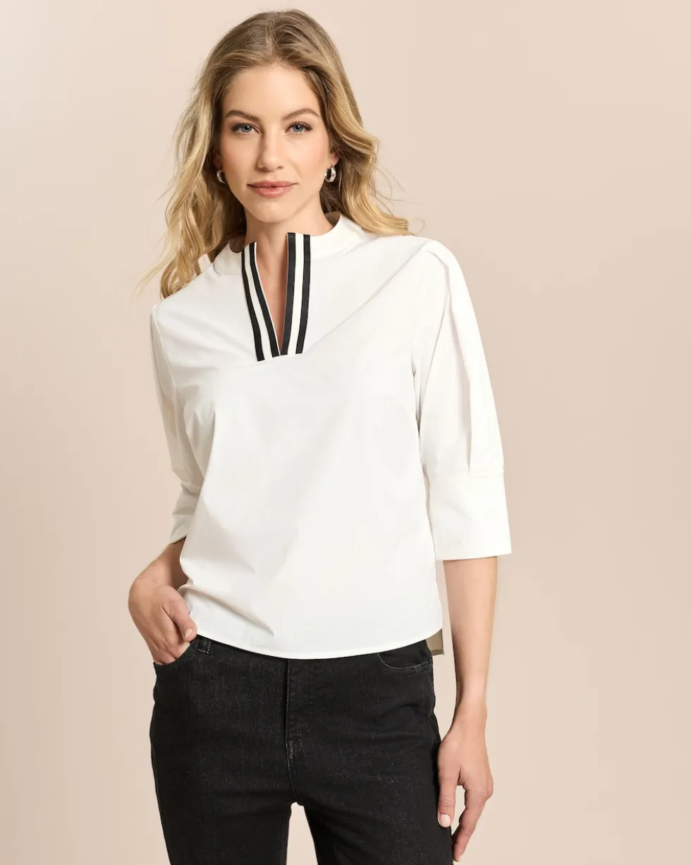 Techno-Stretch Bluse mit Stehkragen