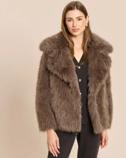 Webpelzjacke mit breitem Kragen