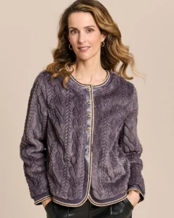 Webpelzjacke mit Zopfmuster