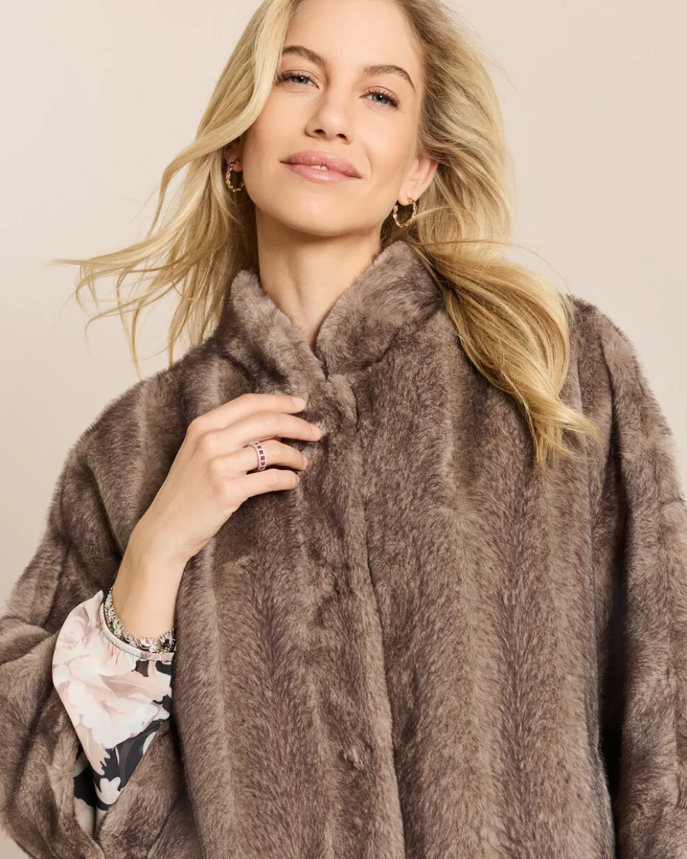 Webpelz-Poncho
