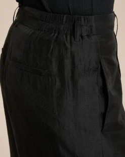 Wide Leg Hose