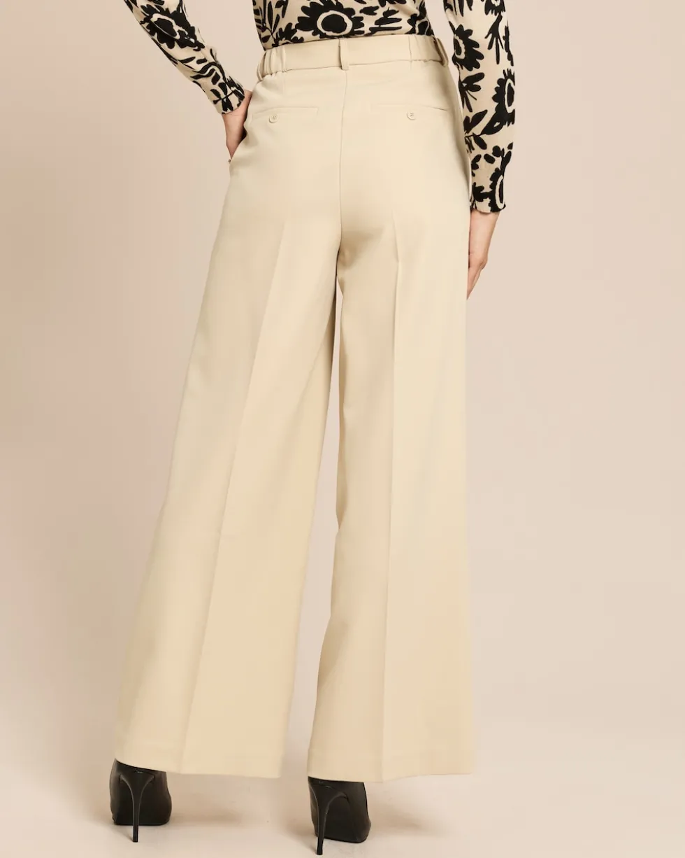 Wide Leg Hose