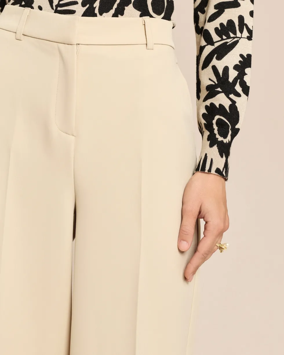 Wide Leg Hose