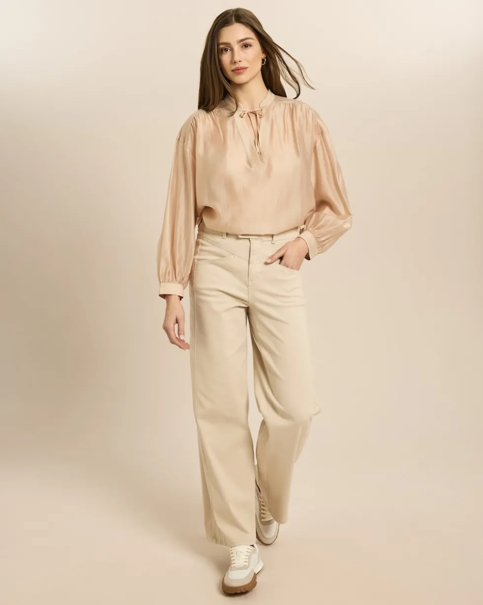 Wide Leg Jeans mit Verschlussdetail